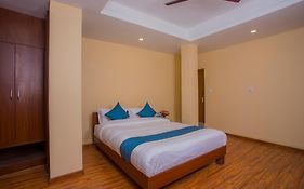 Oyo 273 Hotel Rara Palace