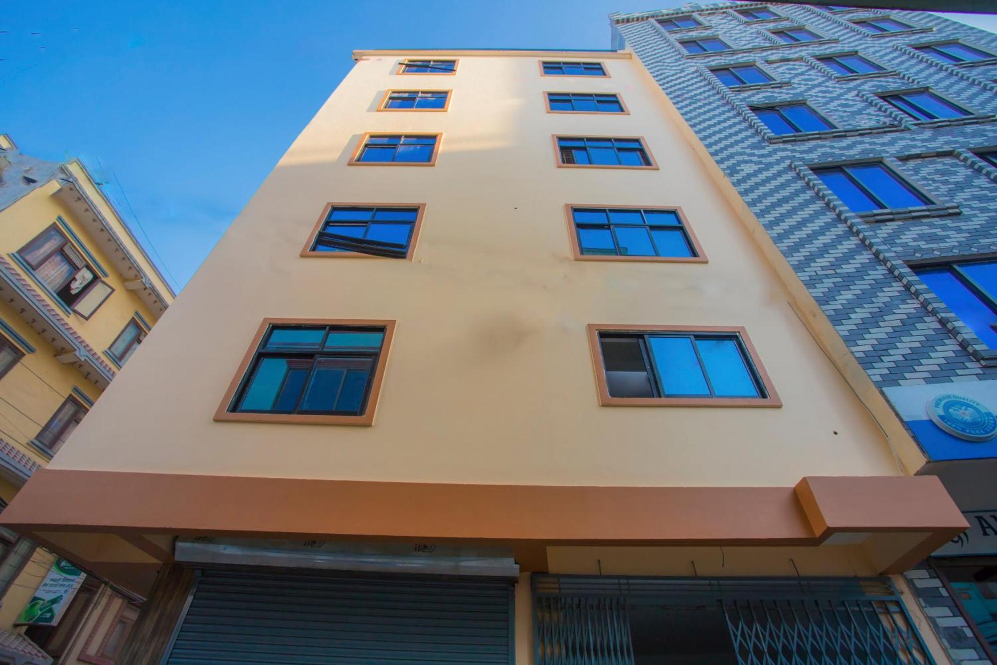 Oyo 273 Hotel Rara Palace Kathmandu Exterior photo